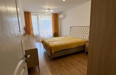 Location d’un appartement spacieux et lumineux de 3 pièces, 130 m², Varna, Bulgarie